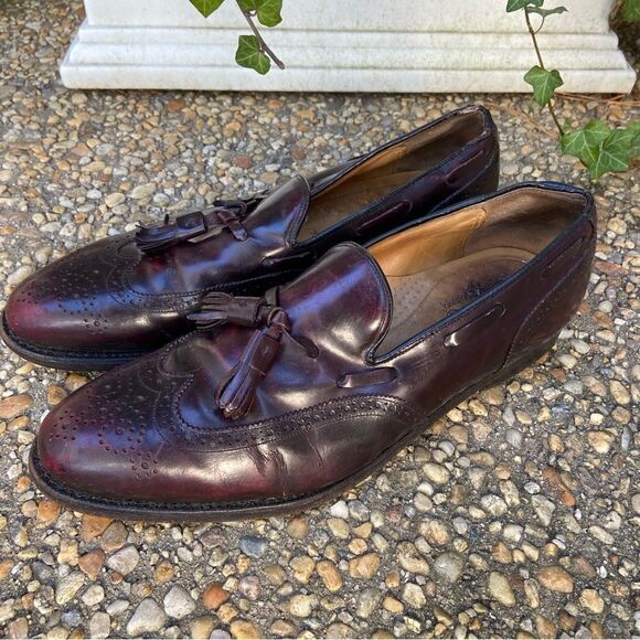 Vintage Johnston & Murphy Heritage burgundy tassel punched wingtip loafers 10 B - Picture 1 of 5